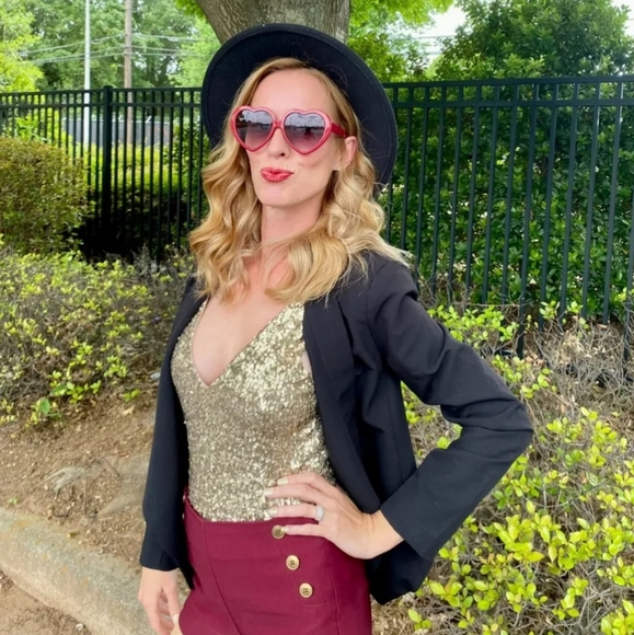 Red LG Crimson Sailor Shorts with Buttons - Picture 4 of 8